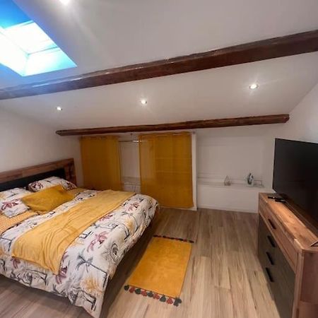 T2 Neuf Et Moderne Climatiser Avec Netflix Amazon Marseille Exterior photo